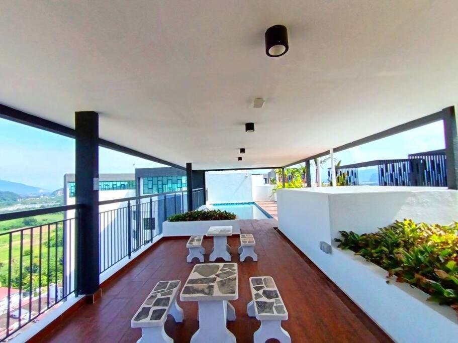 The Horizon 3br L18 Amaze By Grab A Apartment *