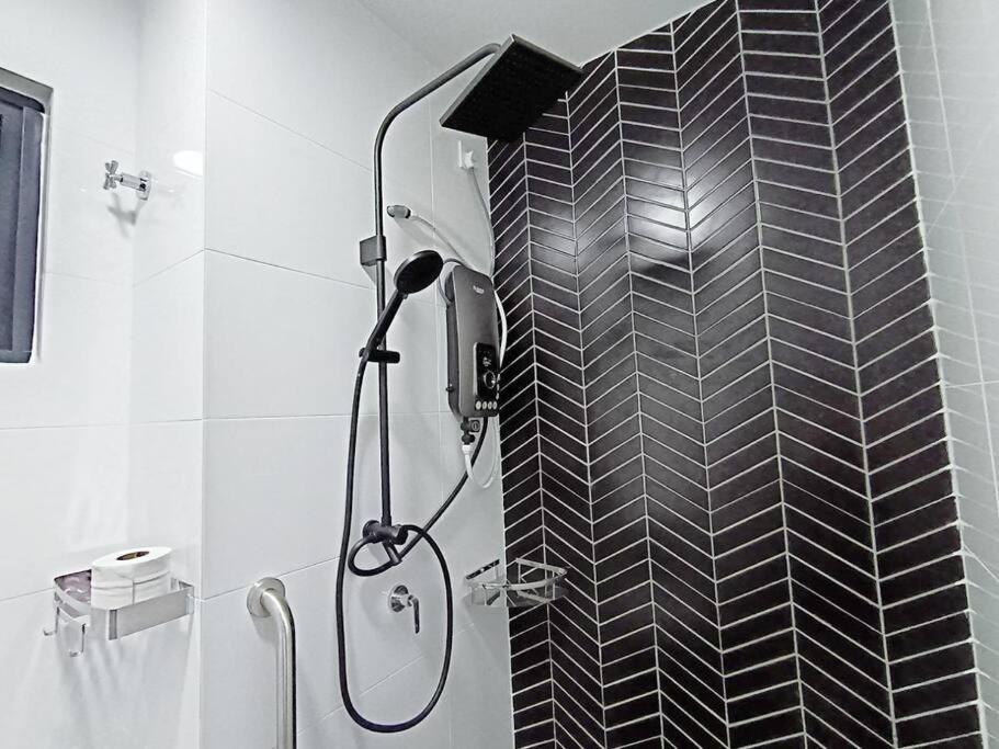 The Horizon 3br L18 Amaze By Grab A